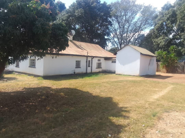 spacious-property-for-sale-in-rhodes-park-near-addis-ababa-roundabout-big-2