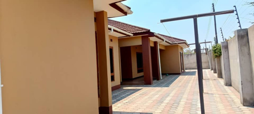 4-bedroom-home-with-guest-wing-and-carport-ibex-hill-twin-palm-big-5