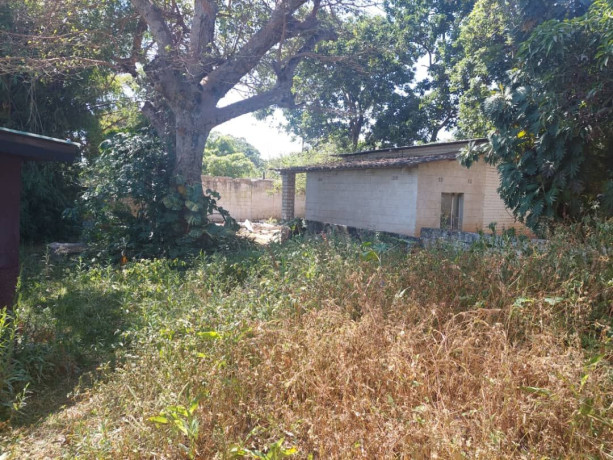 5-bedroom-home-and-cottage-for-sale-in-olympia-big-2