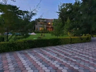 spacious-4-bedroom-double-storey-house-for-sale-in-roma