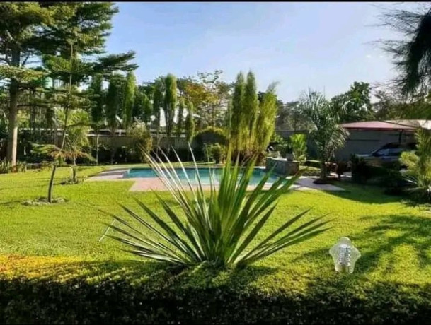 spacious-4-bedroom-double-storey-house-for-sale-in-roma-big-4