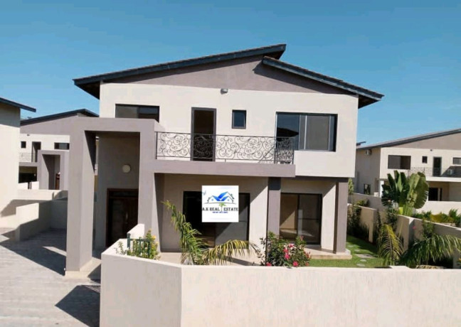 2-semi-detached-duplex-flats-for-rent-in-makeni-lilayi-big-0