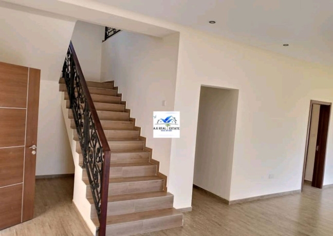 2-semi-detached-duplex-flats-for-rent-in-makeni-lilayi-big-5