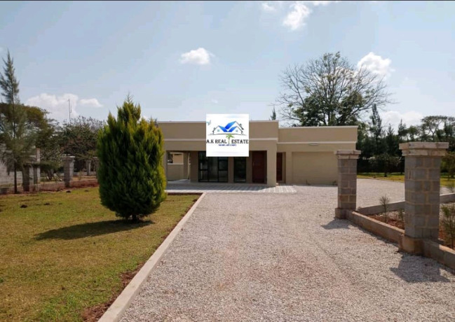 newly-built-3-bedroom-stand-alone-house-for-rent-in-makeni-big-4