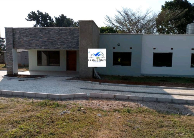 3-bedroomed-newly-built-semi-detached-flats-for-rent-big-4