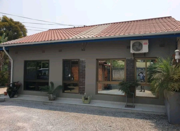 rhodes-park-property-for-sale-big-2