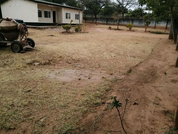 spacious-home-for-sale-in-woodlands-big-1