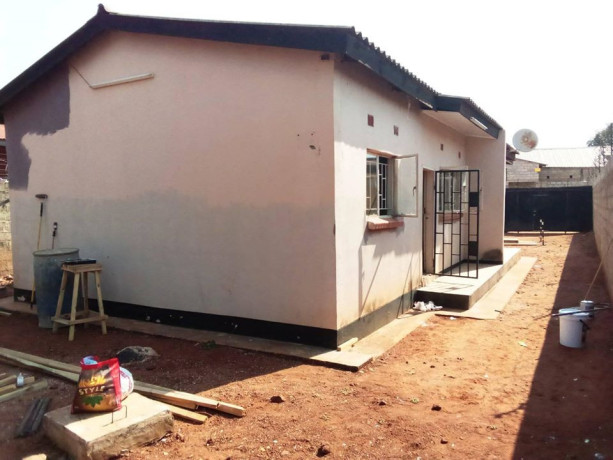 one-bedroom-flat-in-libala-south-big-5