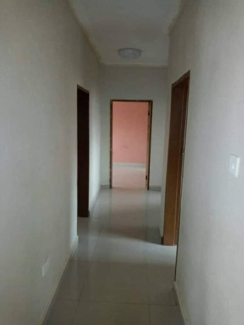 vacant-3-bedroom-flat-for-rent-in-lilayi-big-4