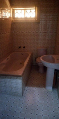 rent-3-bedroom-flat-in-secure-yard-big-1