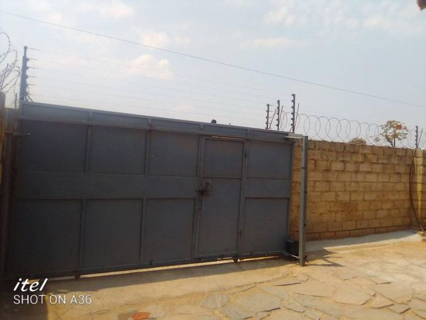 2-bedroom-house-for-rent-near-novera-shopping-mall-big-3