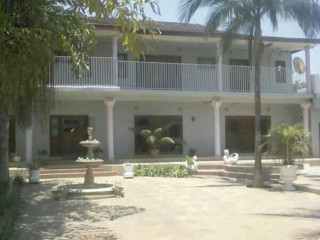 executive-2-bedroom-flat-in-kabulonga-extension