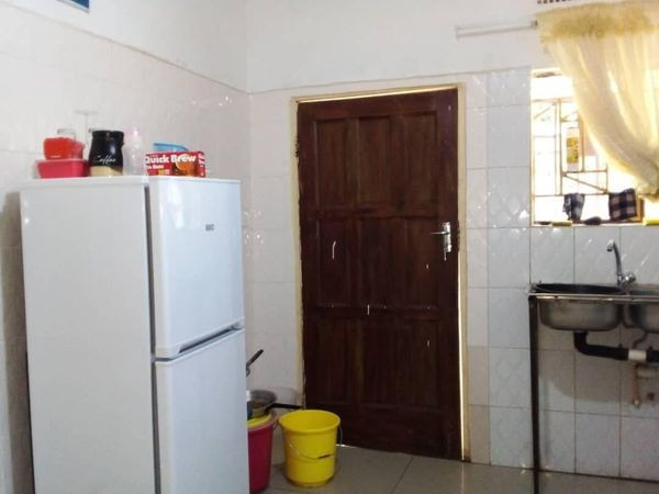 2-bedroom-flat-with-tiles-and-ceiling-big-2