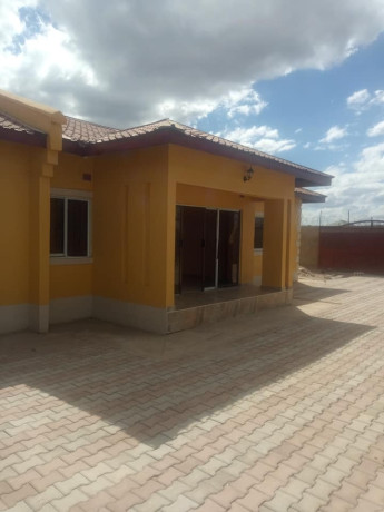 waterfalls-newly-built-2-bedroom-semi-detached-flats-for-rent-big-3