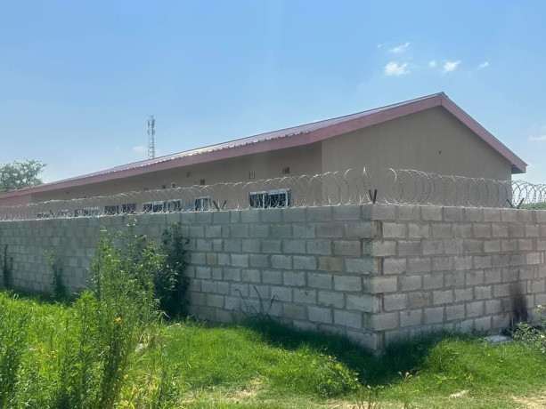 newly-built-2-x-2-bedroomed-semi-detached-flats-big-3