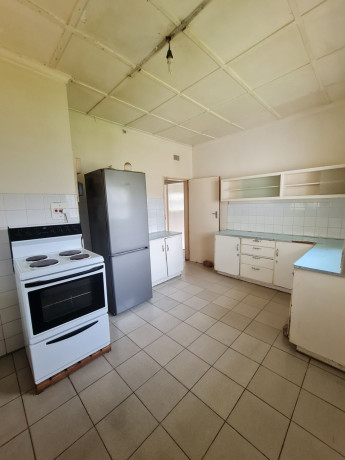 woodlands-house-for-sale-big-3