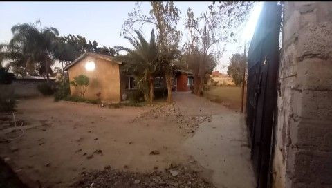 quick-sale-3-bedroom-house-on-chainama-road-big-1