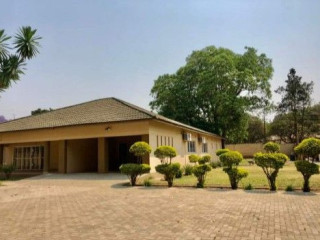 modern-4-bedroomed-house-for-sale-in-kabulonga