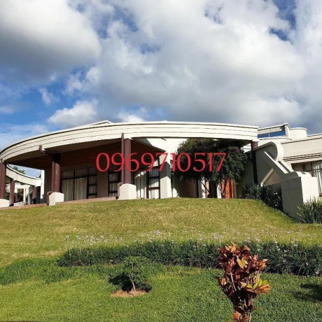 executive-residential-house-for-sale-big-5