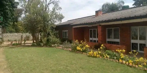 house-for-sale-in-olympia-big-3