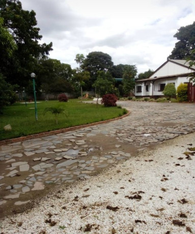 investment-property-in-longacres-big-9