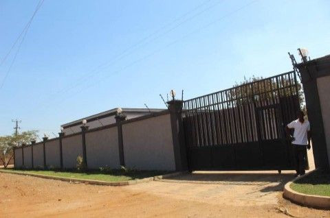 property-for-sale-in-makeni-linda-road-big-5