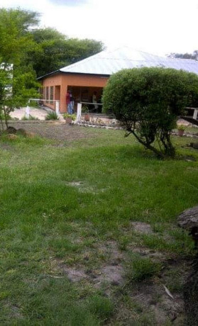 riverfront-property-with-7-rooms-big-0