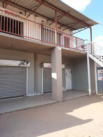 shops-for-sale-in-roma-big-1