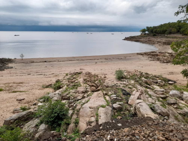 river-frontage-property-for-sale-in-siavonga-big-5