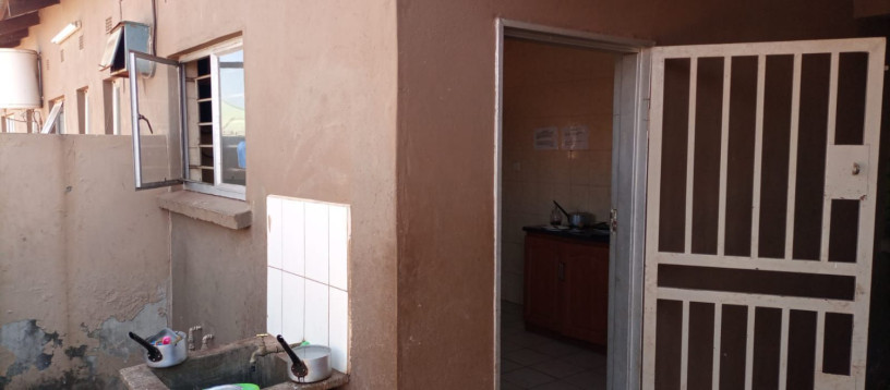 spacious-boarding-house-with-development-potential-big-3