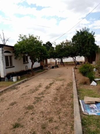 for-sale-3-bedroom-stand-alone-house-in-avondale-wanga-area-big-7