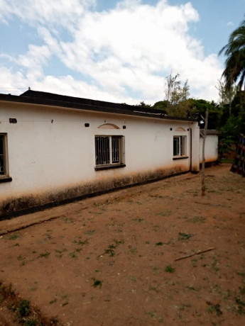 for-sale-3-bedroom-stand-alone-house-in-avondale-wanga-area-big-2