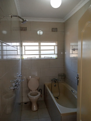 3-bedroom-flats-for-rent-in-salama-park-big-1