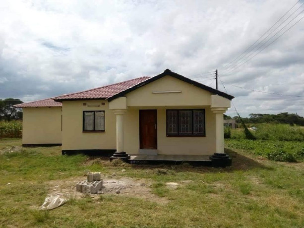 2-bedroom-flat-in-chilanga-big-3