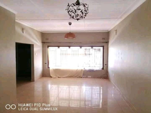 neat-2-bedroom-flat-in-chalala-big-1