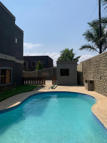 beautiful-3-bedroom-apartment-for-rent-big-8