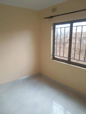 2-bedroom-flat-for-rent-in-avondale-big-2