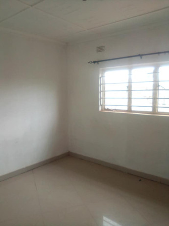 3-bedroom-flat-for-rent-in-chamba-valley-big-2