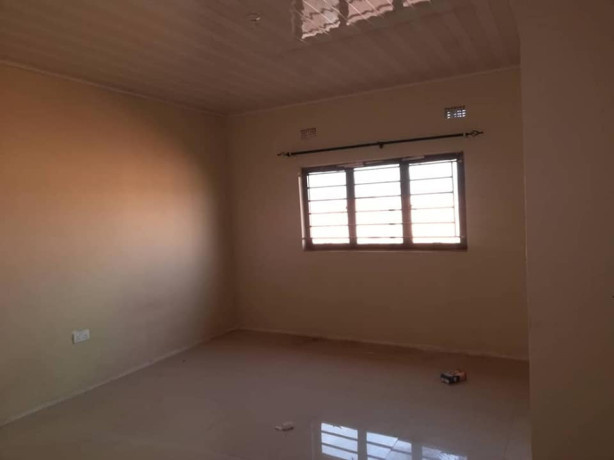3-bedroom-flats-for-rent-in-lilayi-big-1