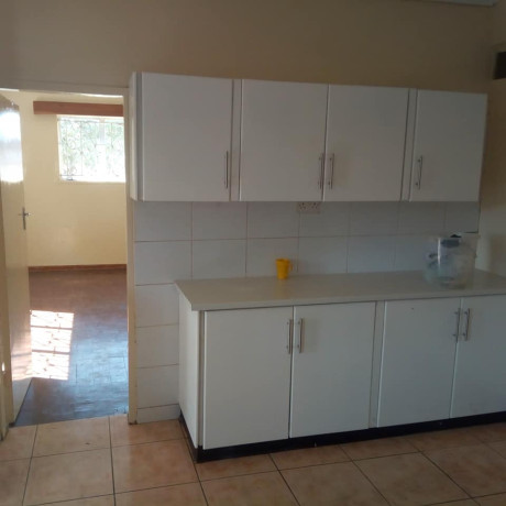 executive-4-bedroomed-house-in-prime-location-big-0