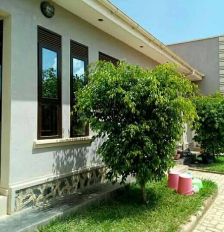 modern-cottage-for-rent-in-woodlands-big-0