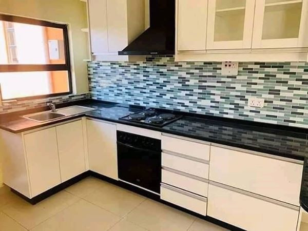 executive-modernised-msc-3-bedroom-house-in-kabulonga-big-2