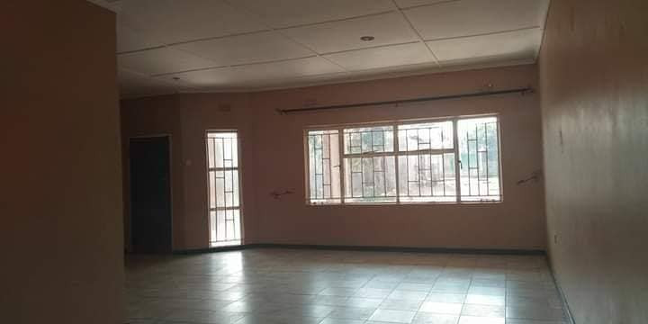 big-3-bedroom-flat-for-rent-in-chalala-big-3