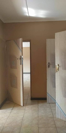 big-3-bedroom-flat-for-rent-in-chalala-big-4