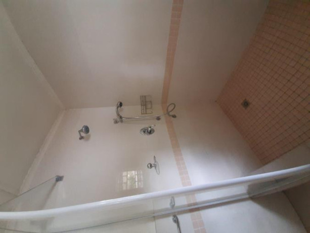 spacious-4-bedroom-house-on-1-acre-with-beautiful-garden-and-swimming-pool-big-3