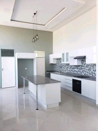 executive-3-bedroom-town-houses-for-sale-big-3