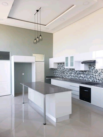 executive-3-bedroom-town-houses-for-sale-big-0