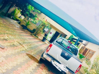 modern-4-bedroom-house-with-flats-in-chudleigh