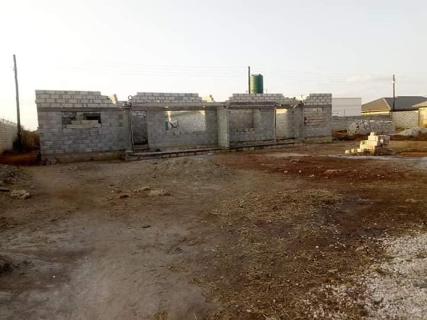 2-bedroom-flat-on-title-big-3