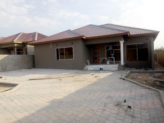 executive-3-bedroom-standalone-house-in-ibex-hill